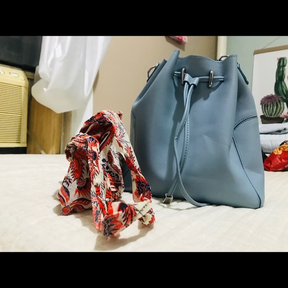 Bag - Picture 1 of 2